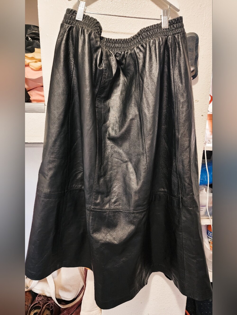 WOMEN'S 80'S MIDI LEATHER SKIRT - BLACK
